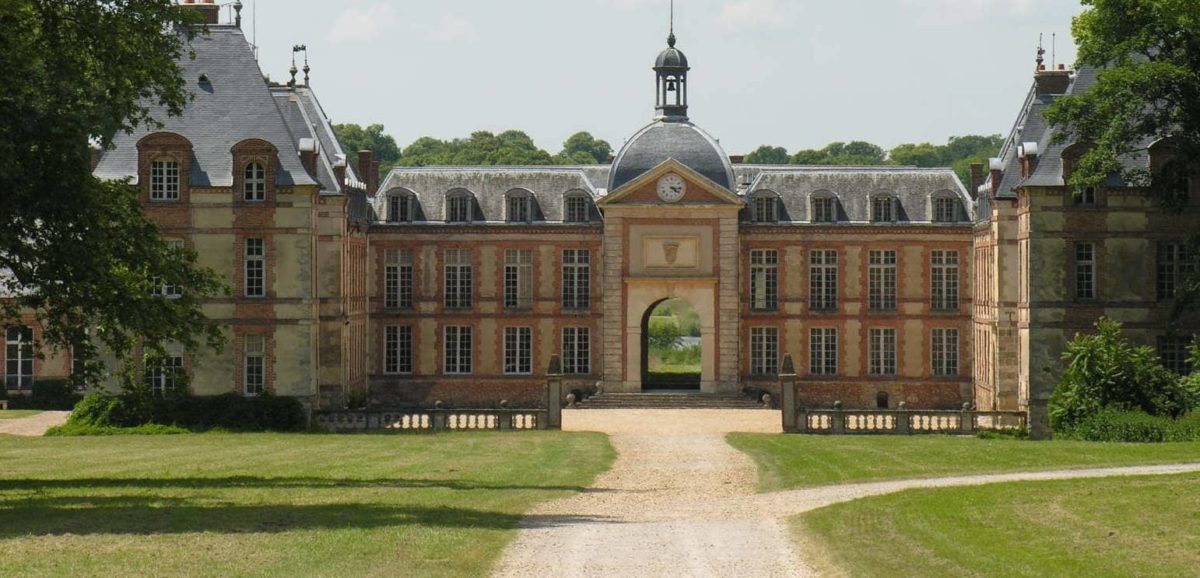 facade-Chateau-Pontchartrain